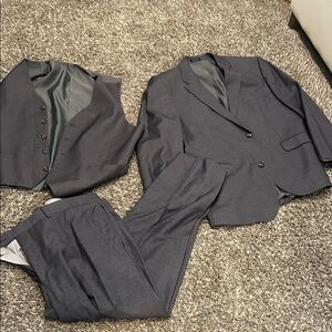 Pronto Uomo Charcoal Suit Set